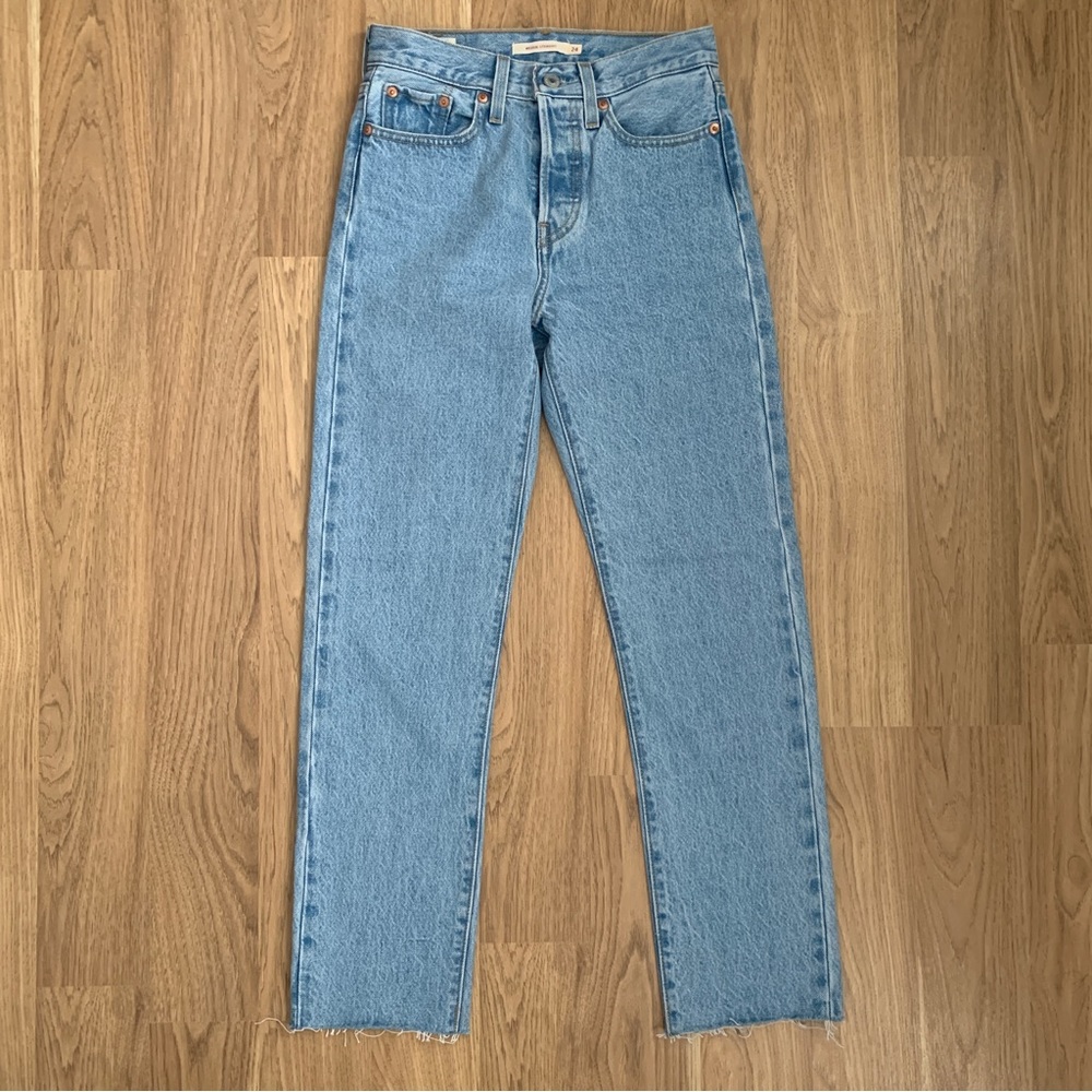 Levi’s Wedgie Straight Jean